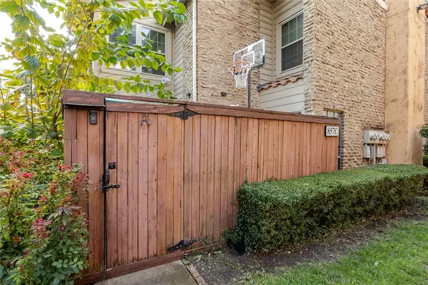 857 Dublin Drive #3, Richardson, TX 75080