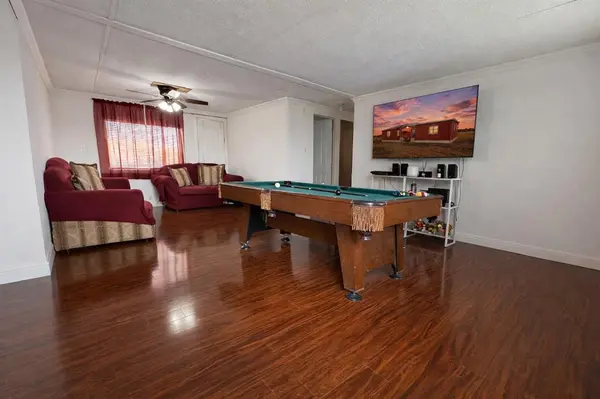 200 Olive Street, Emhouse, TX 75110