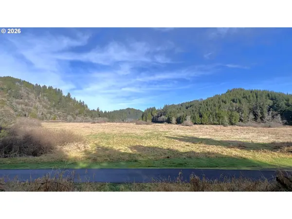 Reedsport, OR 97467,321 JD LN