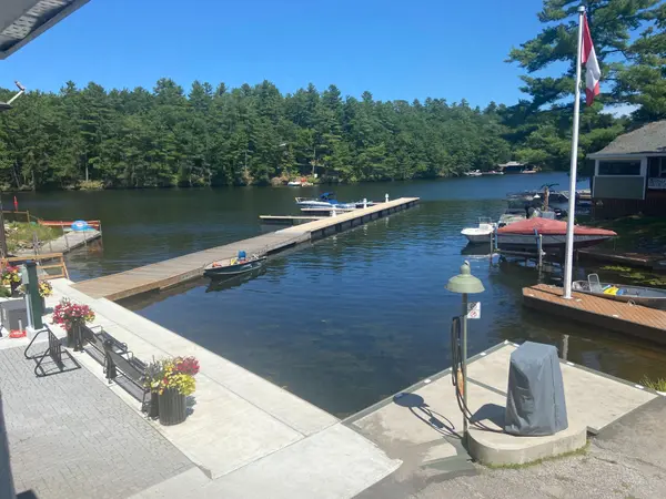 1725 Earl Haid AVE, Severn, ON L0K 1E0