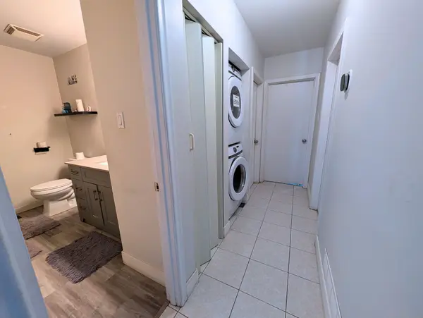 19 Ascot AVE #Upper, Brampton, ON L6T 2P3