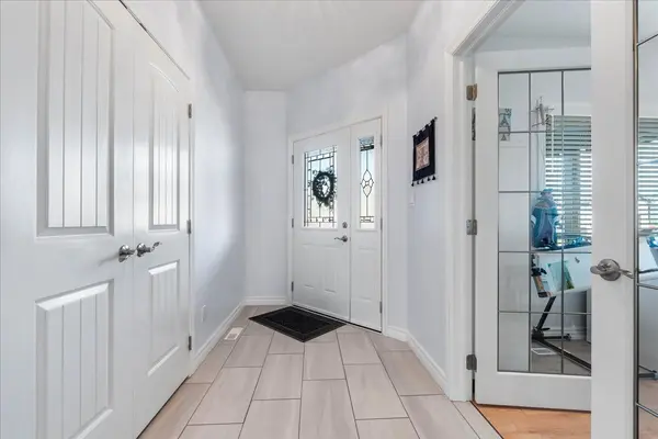 18 Gilbert CRES, Prince Edward County, ON K0K 3L0