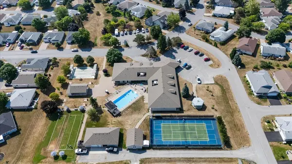 18 Gilbert CRES, Prince Edward County, ON K0K 3L0