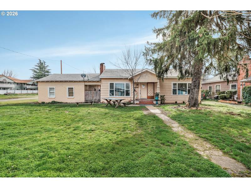 1212 MORROW RD, Medford, OR 97504