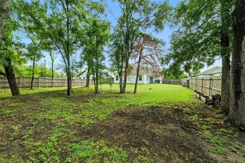 3802 College Street, Greenville, TX 75401