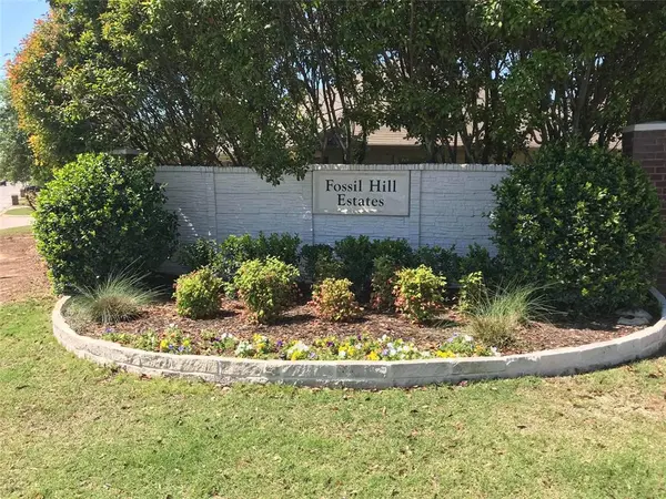 524 Caravan Drive, Fort Worth, TX 76131