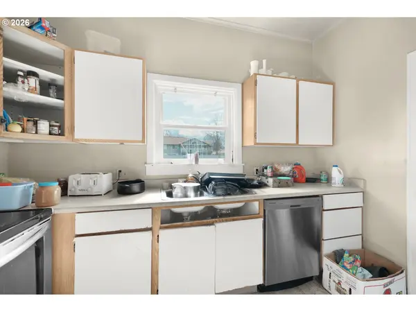 1212 MORROW RD, Medford, OR 97504