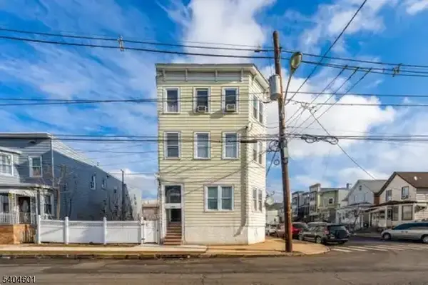 425-427 3rd ave, Elizabeth City, NJ 07206