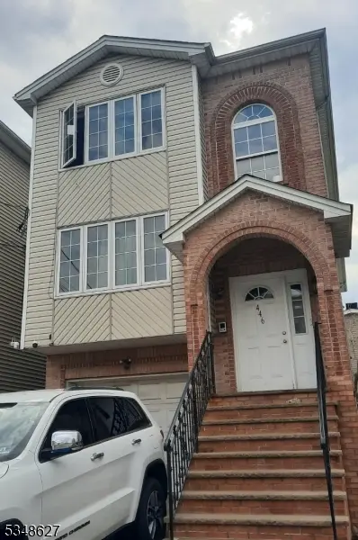 446 Marshall St, Elizabeth City, NJ 07206