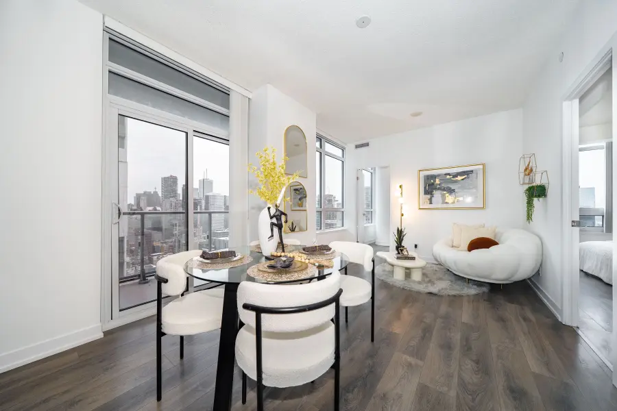 365 Church ST #3011, Toronto C08, ON M5B 0B5