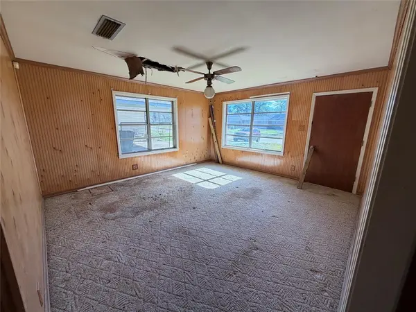 915 Pine Tree Drive, Shreveport, LA 71106