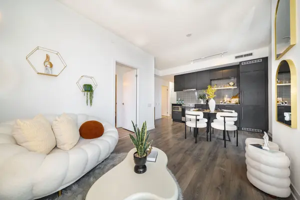 365 Church ST #3011, Toronto C08, ON M5B 0B5