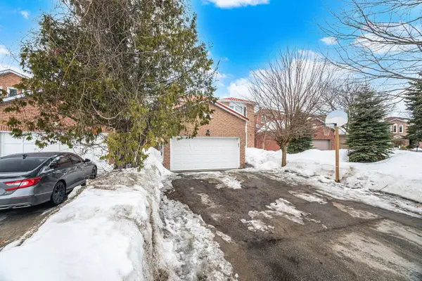 44 Carruthers CRES, Barrie, ON L4M 6A6