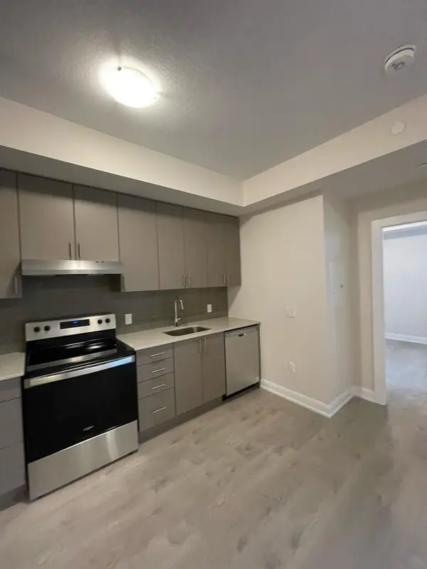 3220 William Colston AVE #301, Oakville, ON L6H 7X9