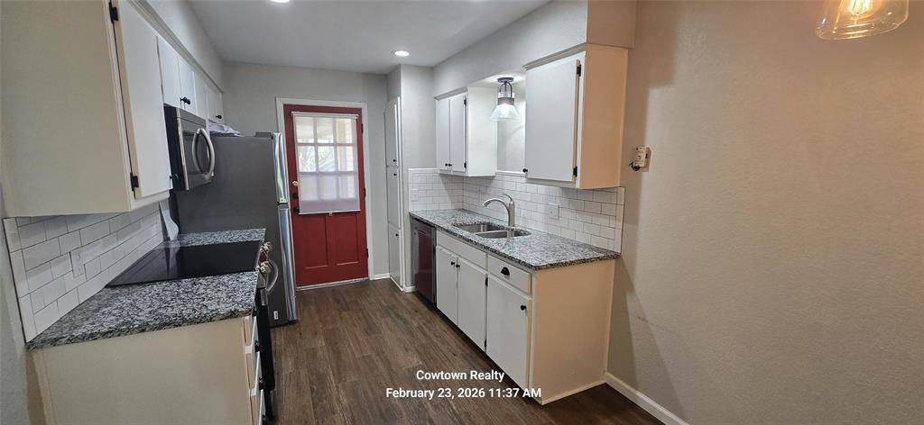 1029 Cottonwood Trail, Benbrook, TX 76126