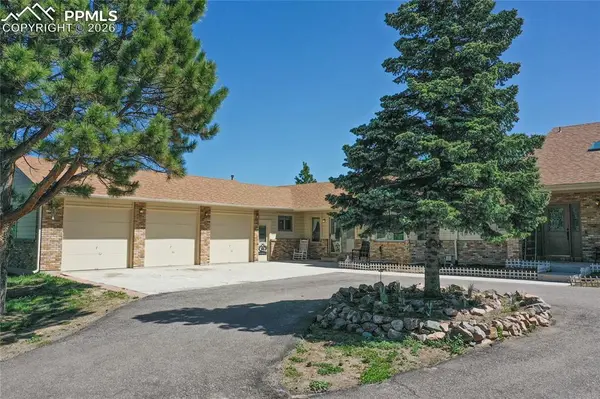 390 E Stirrup TRL, Monument, CO 80132