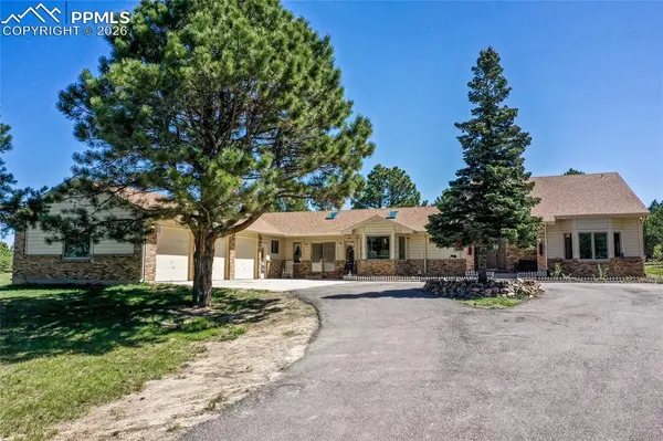 390 E Stirrup TRL, Monument, CO 80132