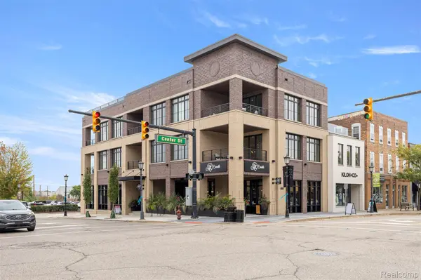 156 N Center Unit 202, Northville, MI 48167