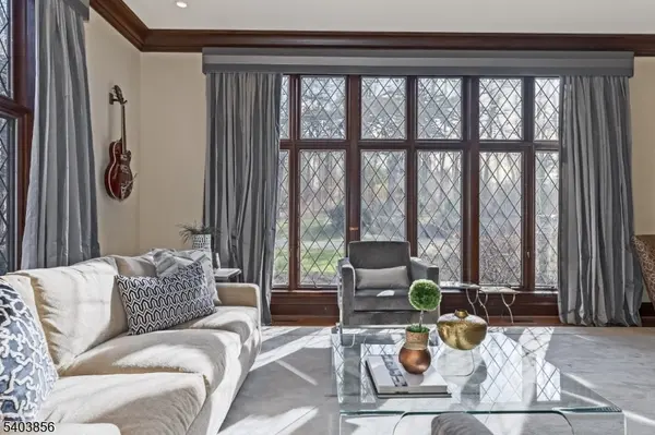 101 Sunnybranch Rd, Far Hills Boro, NJ 07931