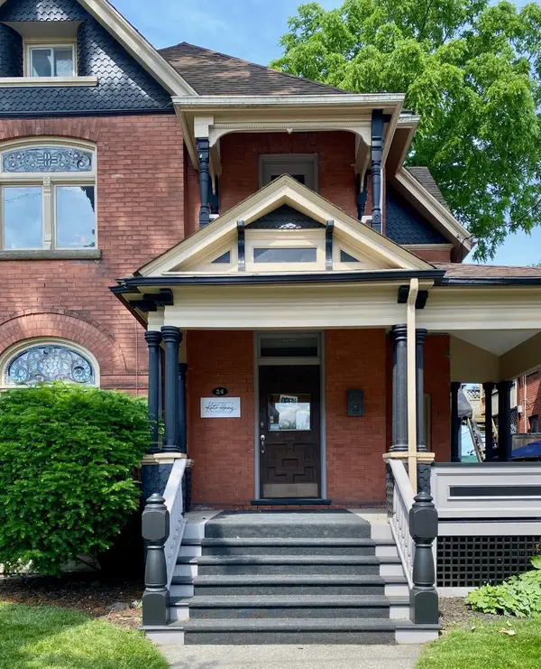 24 HINCKS ST, St. Thomas, ON N5R 3N6