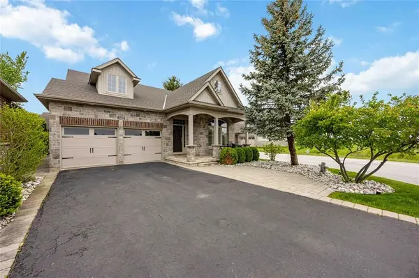 6754 St Andrew CIR #24, Plympton-wyoming, ON N0N 1E0