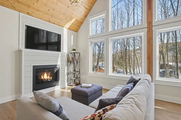 20 Crestview DR, Greater Madawaska, ON K0J 1H0