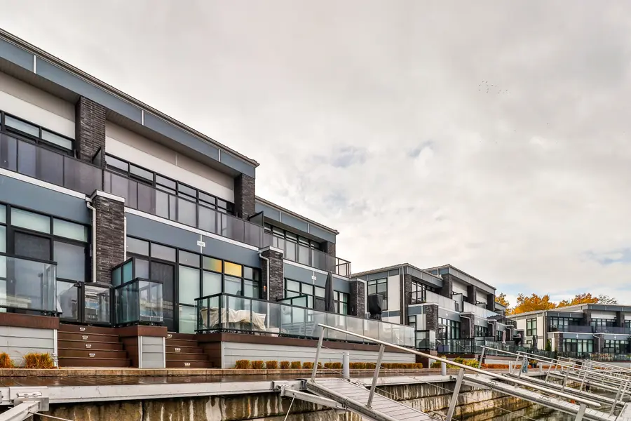 3687 Riva AVE, Innisfil, ON L9S 0L5