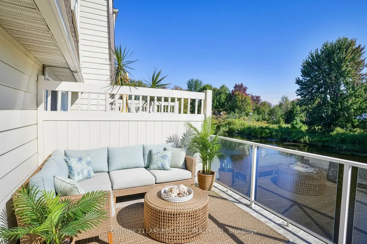 4 Paradise BLVD W #6, Ramara, ON L0K 1B0