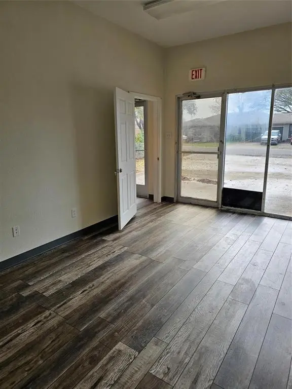 227 Texas Street, Cedar Hill, TX 75104