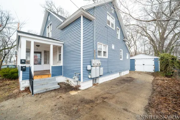 296 W Larch AVE, Muskegon City, MI 49441