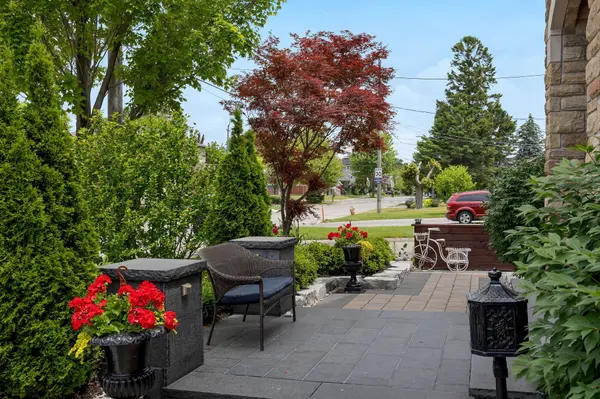 127 Sultana AVE, Toronto C04, ON M6A 1T6