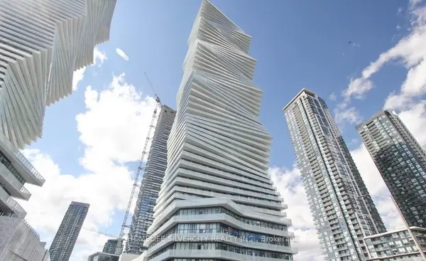 3900 Confederation Pkwy #2908, Mississauga, ON L5B 0M3