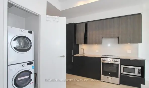 3900 Confederation Pkwy #2908, Mississauga, ON L5B 0M3