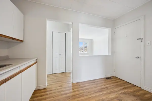 253 Sydney ST S, Kitchener, ON N2G 3V8