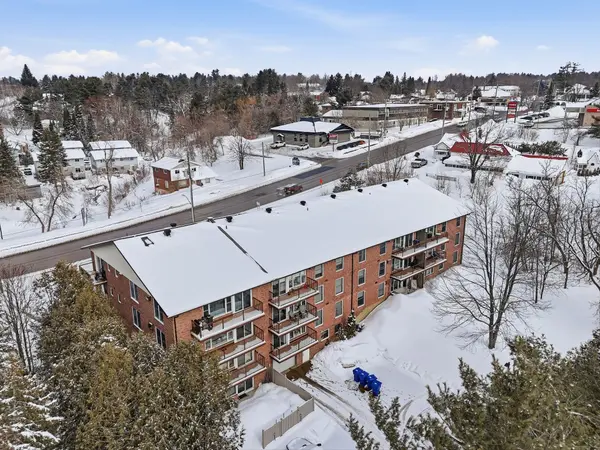 38 Monck RD #105, Bracebridge, ON P1L 1P4