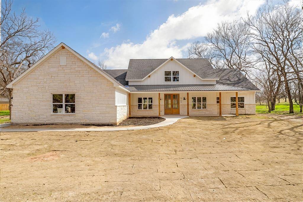 6705 Westover Drive, Granbury, TX 76049