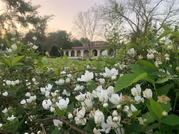 8414 County Road 3907, Athens, TX 75752