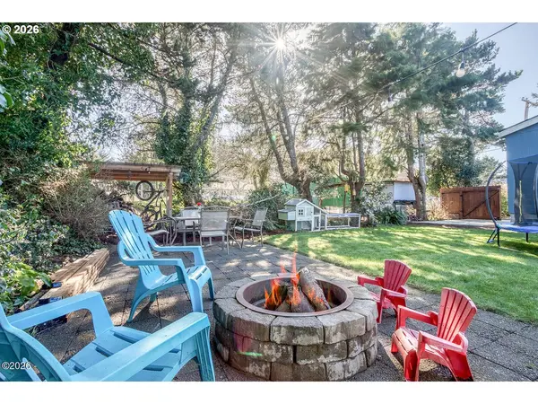 6824 SW GALLEY AVE, Lincoln City, OR 97367