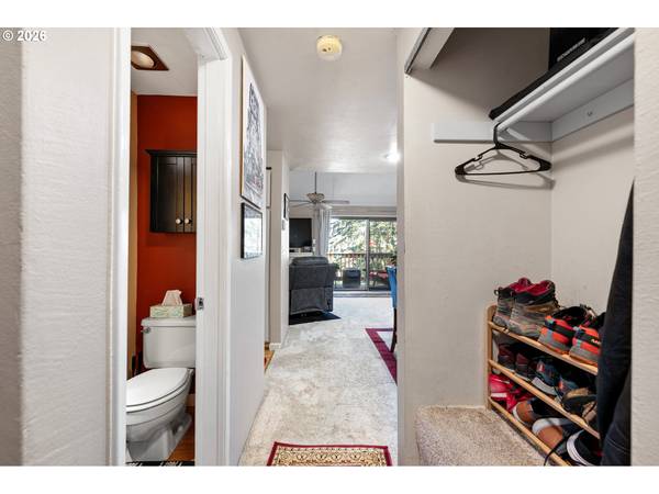 151 TREEHILL LOOP, Eugene, OR 97405