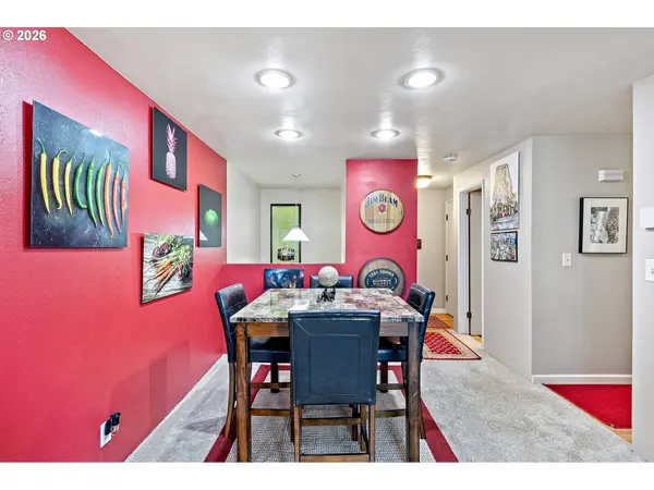 151 TREEHILL LOOP, Eugene, OR 97405