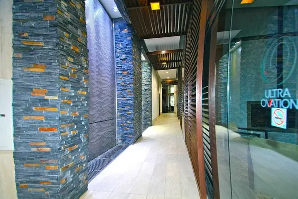 330 Burnhamthorpe RD W #510, Mississauga, ON L5B 0E1