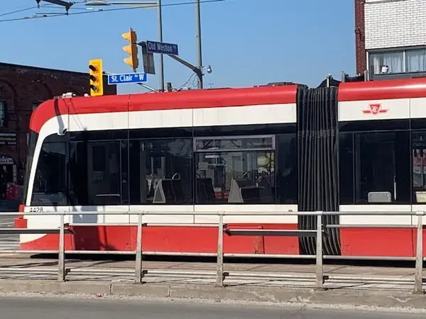 1787 St Clair AVE W #1007, Toronto W03, ON M6N 3A2