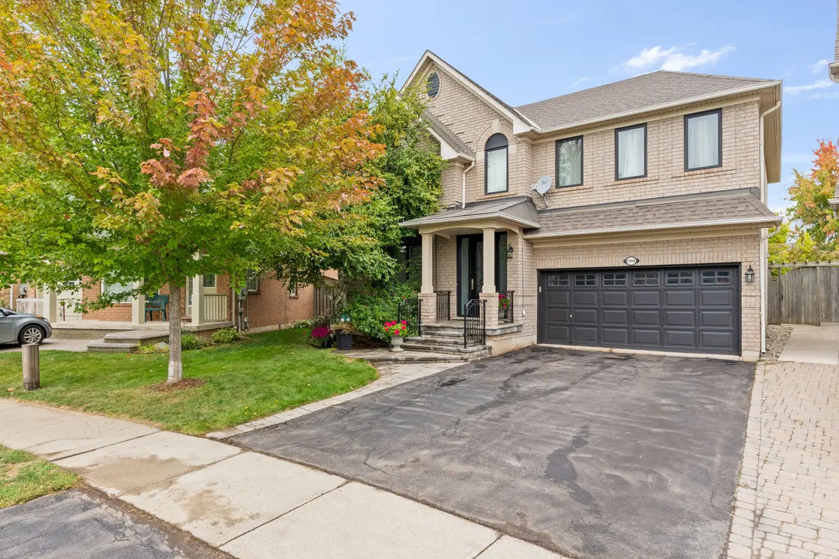 1309 Ashwood TER, Oakville, ON L6M 4A7