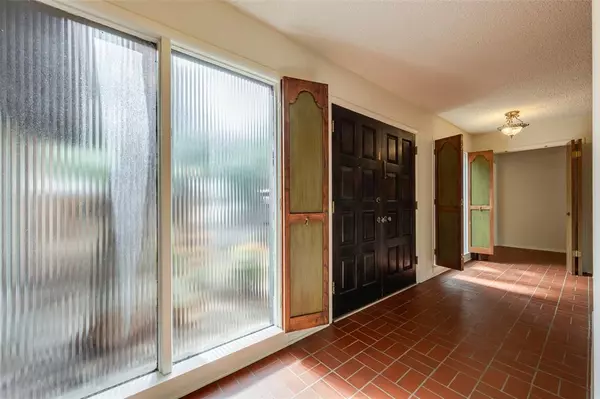 Fort Worth, TX 76109,4332 Westdale Drive