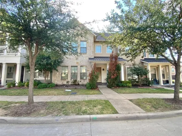 10555 Steinbeck Lane, Irving, TX 75063