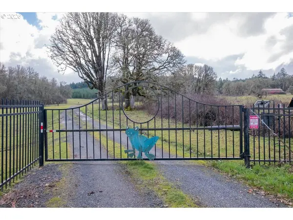 30920 BERLIN RD, Lebanon, OR 97355