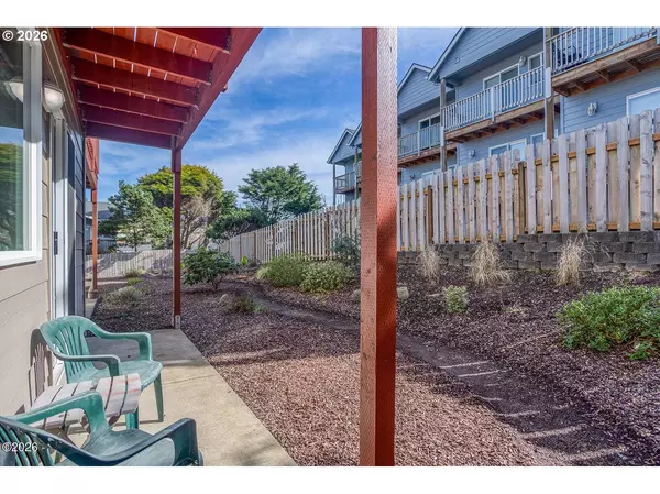 Lincoln City, OR 97367,1284 NW 15TH ST