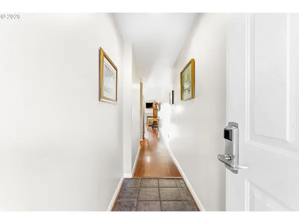 890 SE BAY BLVD #104, Newport, OR 97365