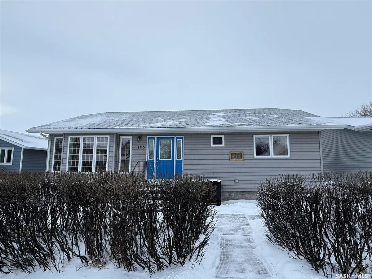 130 2nd AVENUE SE, Eston, SK S0L 1A0