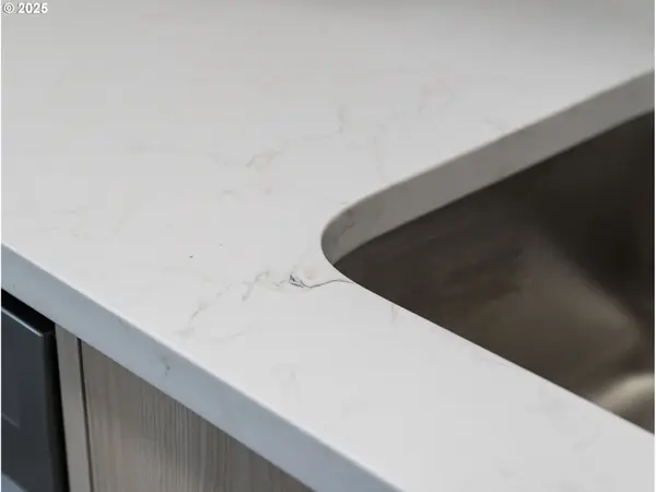 14372 SE KNIGHT ST, Portland, OR 97236